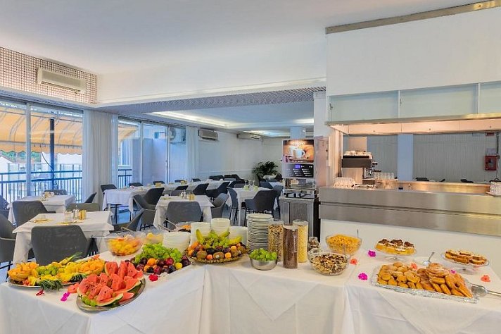 Marina Palace Hotel