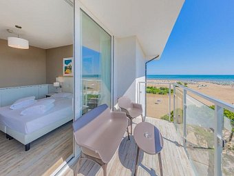 Marina Palace Hotel