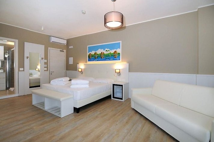 Marina Palace Hotel