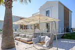 Pareus Beach Resort