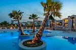 Pareus Beach Resort
