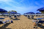 Pareus Beach Resort