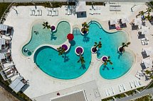 Pareus Beach Resort