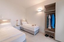 Pareus Beach Resort