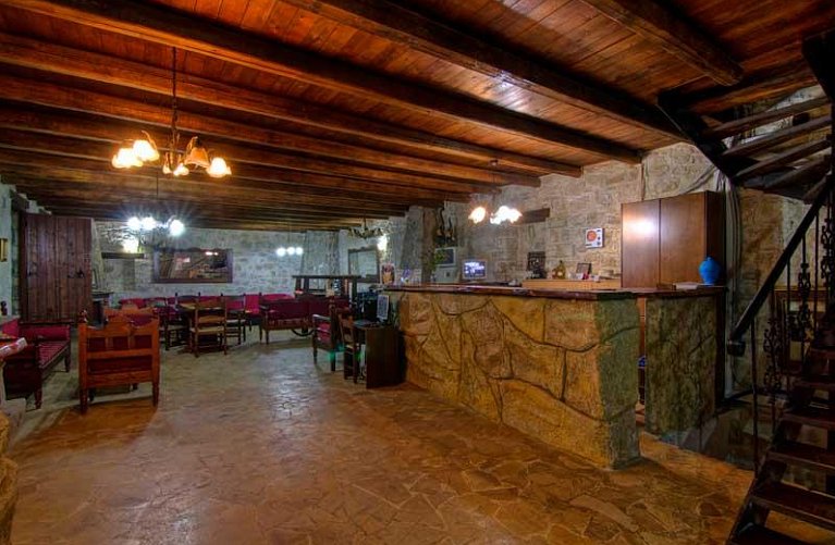 Stone Village Petrino Horio