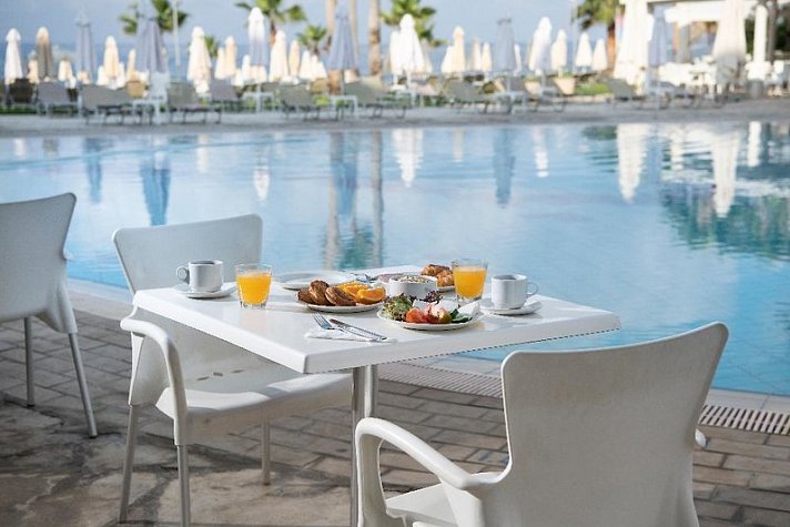 Akti Beach Village Resort