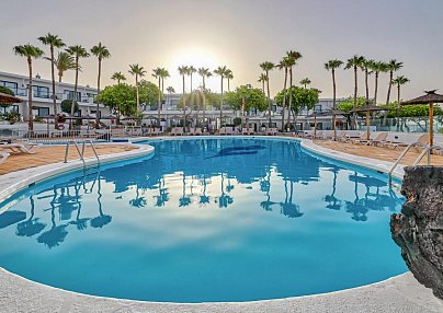 THB Flora Puerto del Carmen