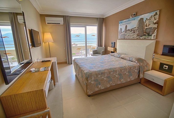 Ephesia Resort - Wohnbeispiel Doppelzimmer seitl. Meerblick (Zimmercodierungen DBN & DCN)