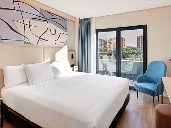 Sercotel Rosaleda Málaga - Wohnbeispiel Doppelzimmer Klassik (Zimmercodierung DB1)