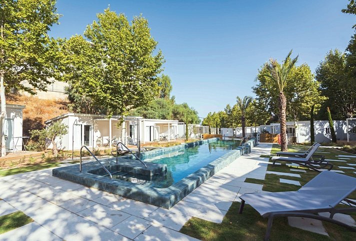 Costa del Sol Glamping Village - Zimmercodierung SB1