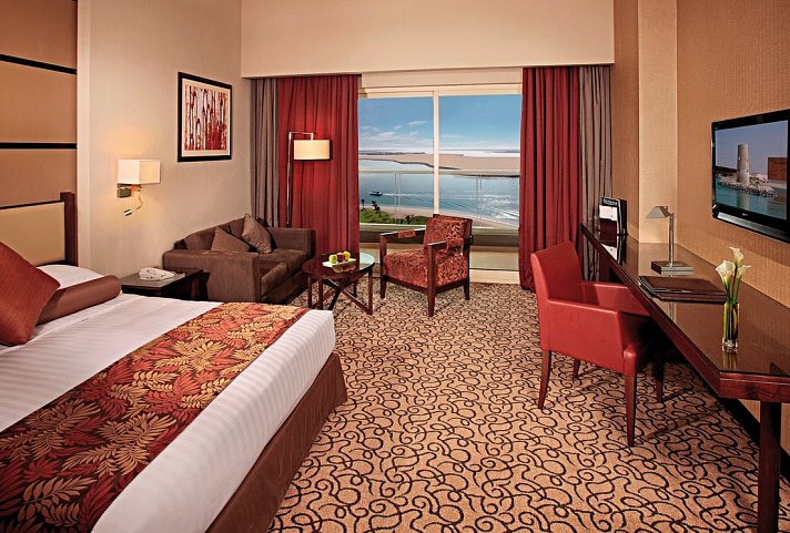 Khalidiya Palace Rayhaan by Rotana - Wohnbeispiel Sea View Room with Balcony (Zimmercodierung DB1)