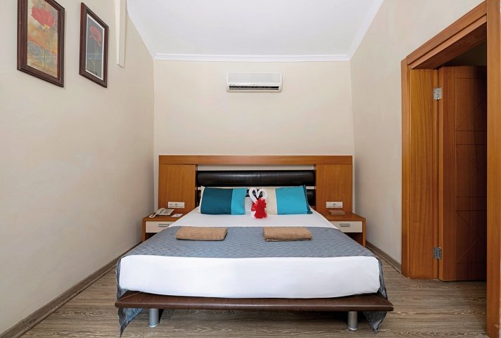 Crystal Flora Pearl Collection - Wohnbeispiel Familienzimmer Landblick (Zimmercodierung FBL)