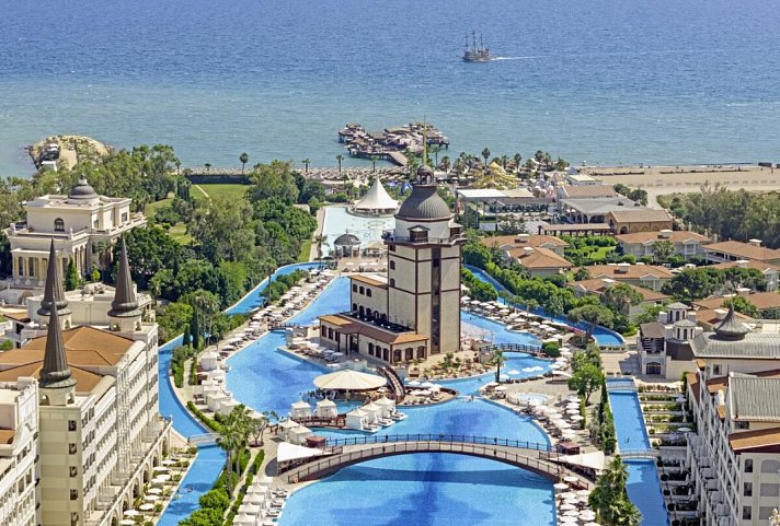 Mardan Palace