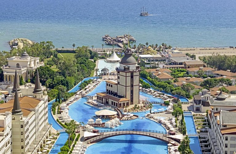 Mardan Palace