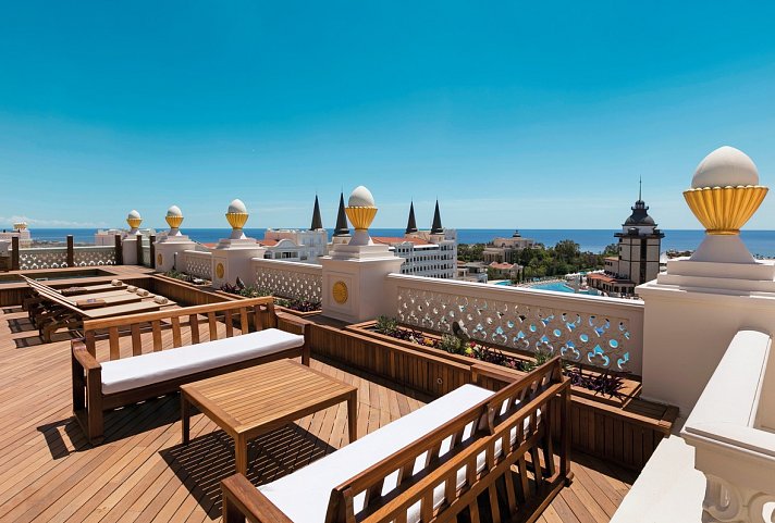 Mardan Palace