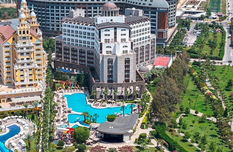 Melas Lara Hotel