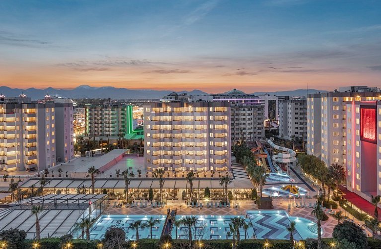 Ramada Resort Lara