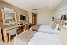 Saturn Palace - Wohnbeispiel Doppelzimmer Meerblick (Zimmercodierung DBM)