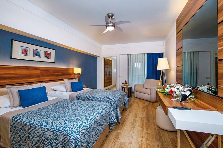 Limak Atlantis De Luxe Hotel & Resort