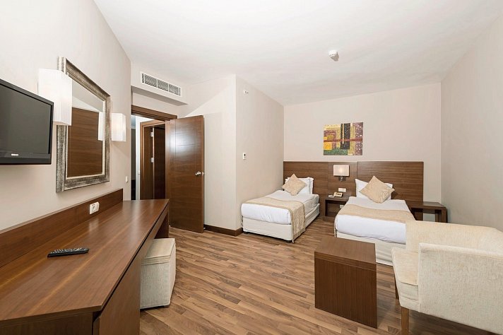 Roma Beach Resort & Spa