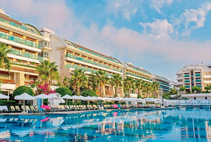 Crystal Waterworld Aqua Collection