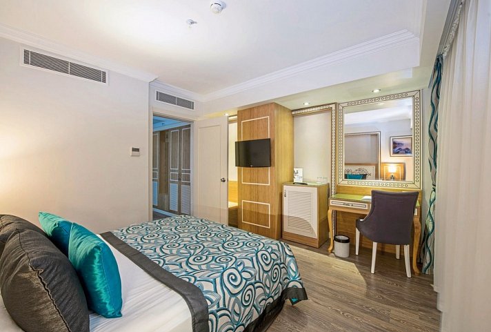 Crystal Waterworld Aqua Collection - Wohnbeispiel Familienzimmer (Zimmercodierungen FB5 & FB6)