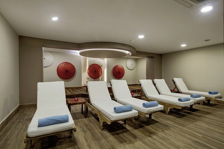 Seashell Resort & Spa