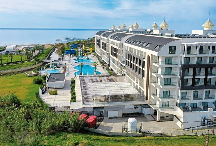 Diamond De Luxe Hotel & Spa