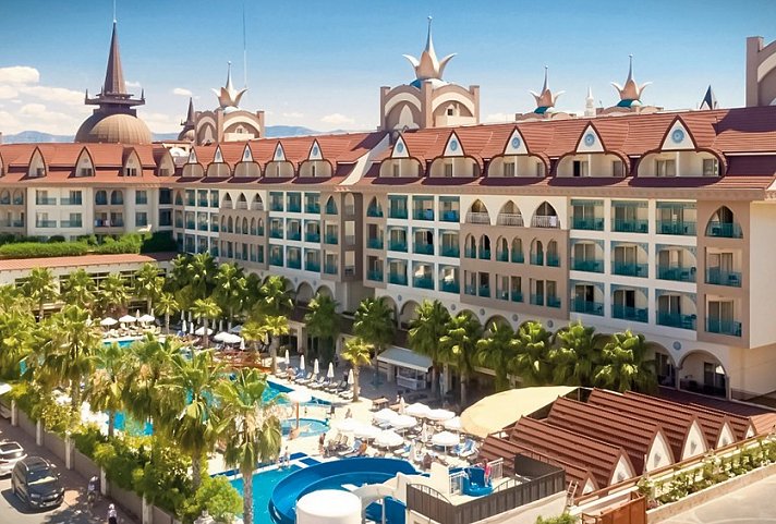 Side Crown Palace