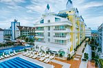 Dream World Resort & Spa
