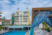 Dream World Resort & Spa