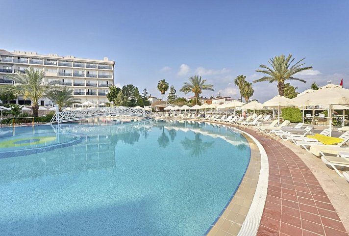 Seaden Corolla Hotel
