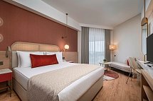 Trendy Palm Beach Adults only - Wohnbeispiel Doppelzimmer seitl. Meerblick (Zimmercodierungen DBN & DPN)