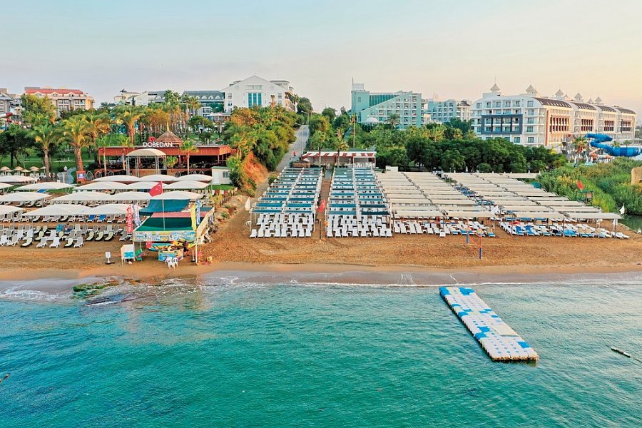 Side Aluna Hotel