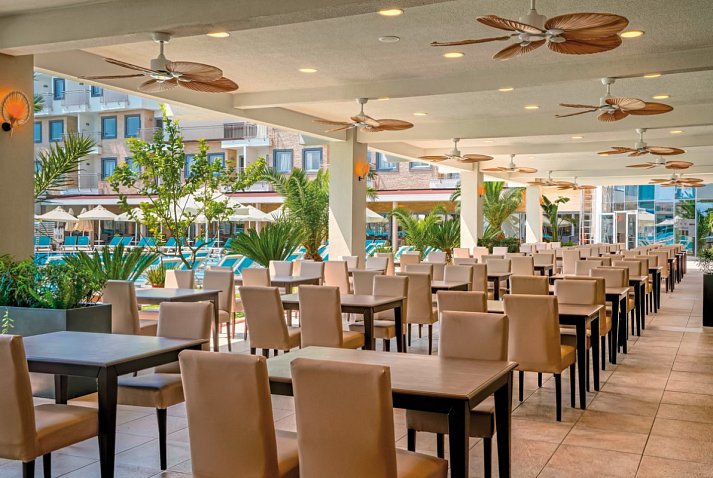 Side Aluna Hotel