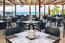 Side Aluna Hotel