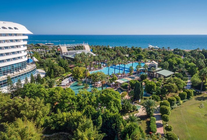 Concorde de Luxe Resort