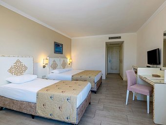 Crystal Admiral Aqua Collection - Wohnbeispiel Doppelzimmer Landblick (Zimmercodierungen DBL & DCL)