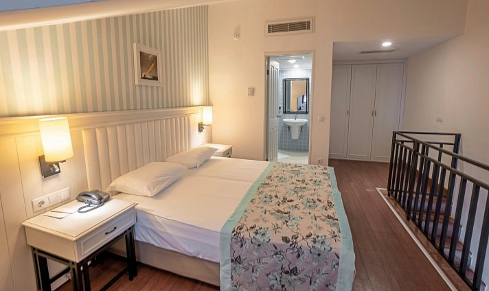 Monachus Hotel & Spa