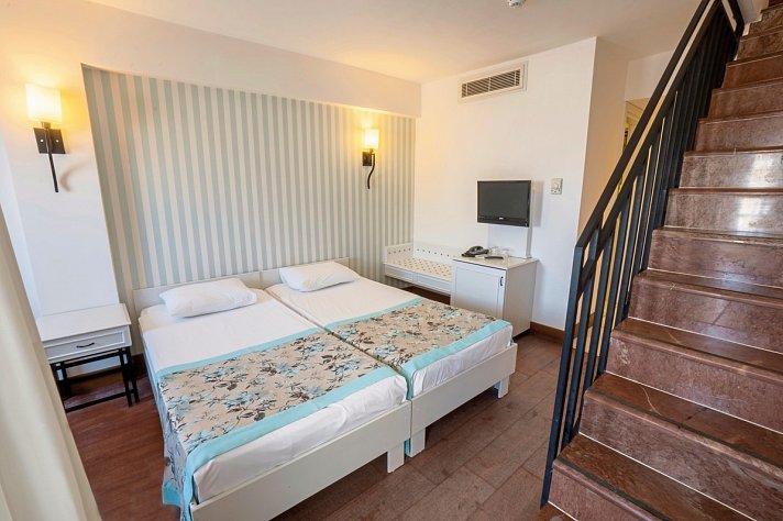 Monachus Hotel & Spa