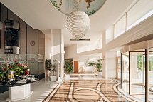Asteria Bloom Side