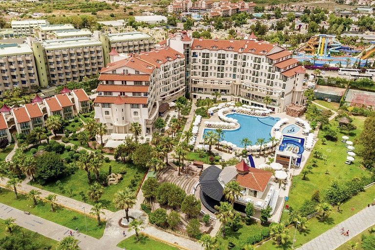 Bella Resort & Spa
