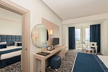 Kamelya Fulya Hotel - Wohnbeispiel Familienzimmer Verbindungstür Meerblick (Zimmercodierung FB3/FB4)