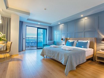 Numa Bay Exclusive - Wohnbeispiel Doppelzimmer seitl. Meerblick (Zimmercodierungen DBN & DCN)