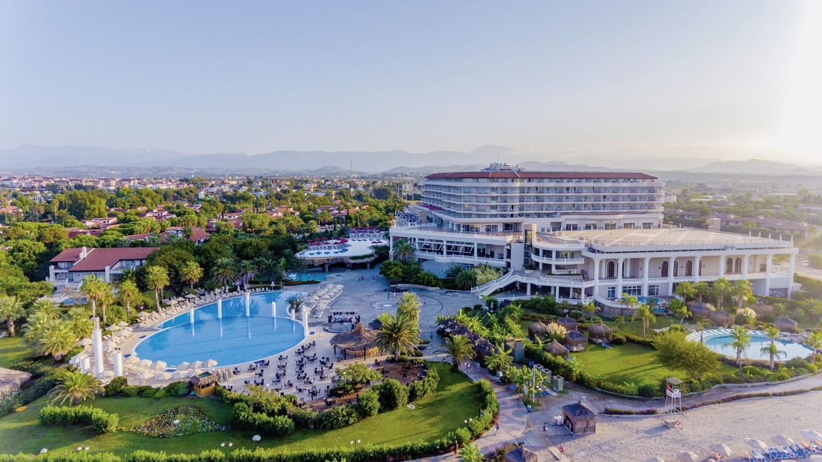 Starlight Resort Hotel