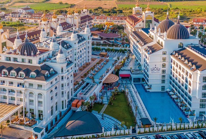 Side Royal Style Hotel