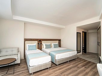 Side Moon Palace Hotel - Wohnbeispiel Doppelzimmer Poolblick (Zimmercodierungen D1P & DCP)