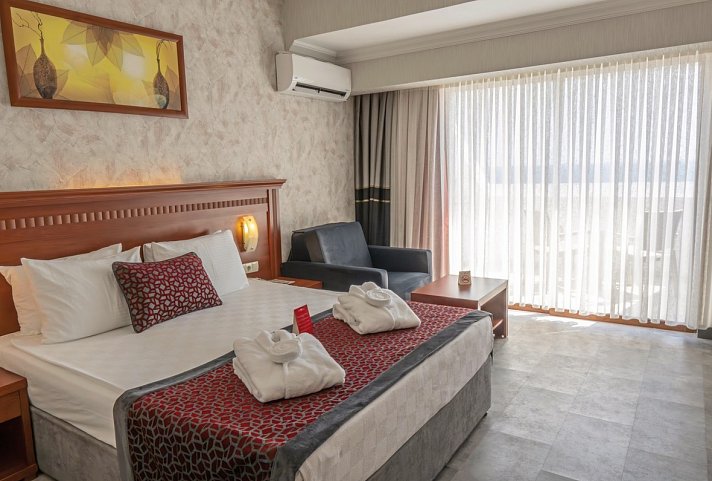 Casa Fora Beach Resort - Wohnbeispiel Doppelzimmer Landblick (Zimmercodierungen DBL, DCL, DBN & DCN)