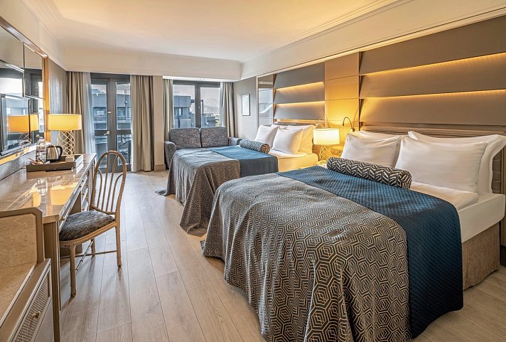 Balmy Foresta - Wohnbeispiel Doppelzimmer seitl. Meerblick (Zimmercodierungen DBN, DBG & DCG)