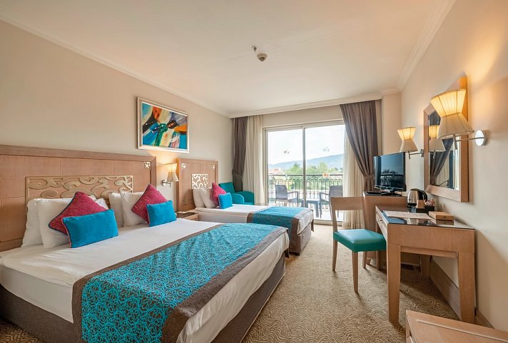 Crystal Deluxe - Wohnbeispiel Doppelzimmer seitl. Meerblick (Zimmercodierungen DBN & DCN)